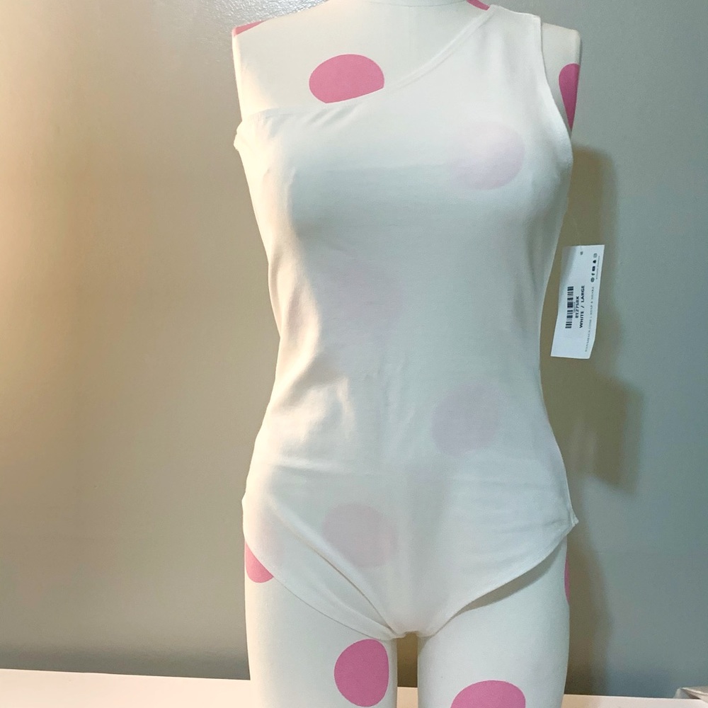 Nanamacs One Shoulder Bodysuit
